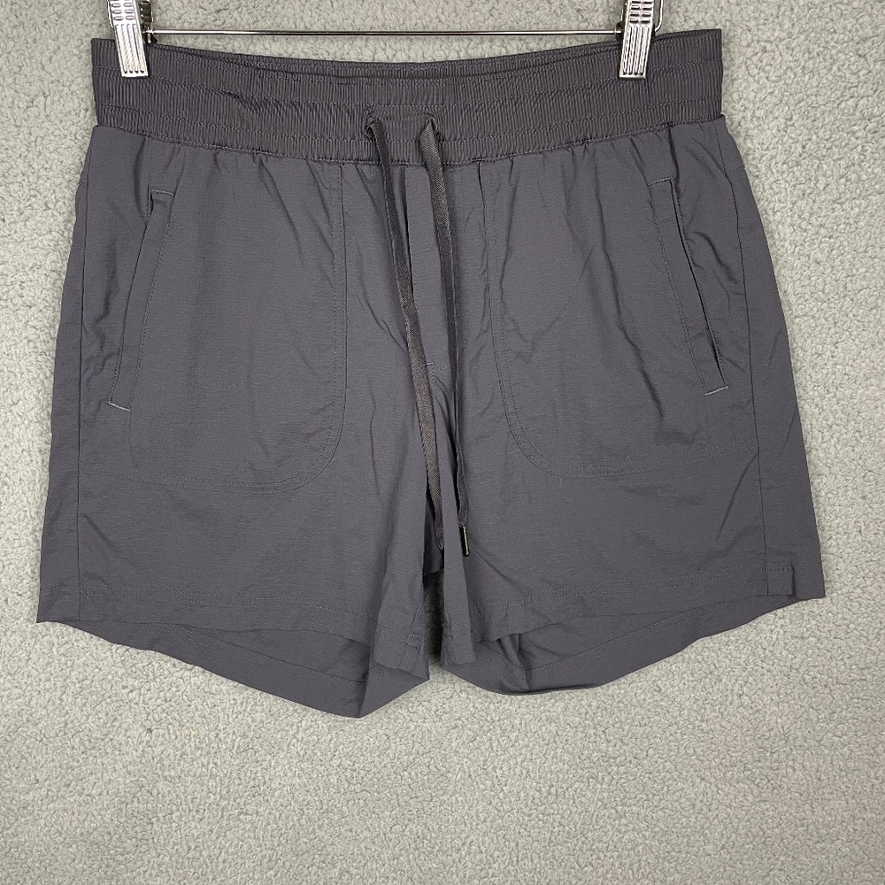 LL BEAN Shorts Womens M Gray Athletic Elastic Waist Drawstring Pockets 6" Inseam